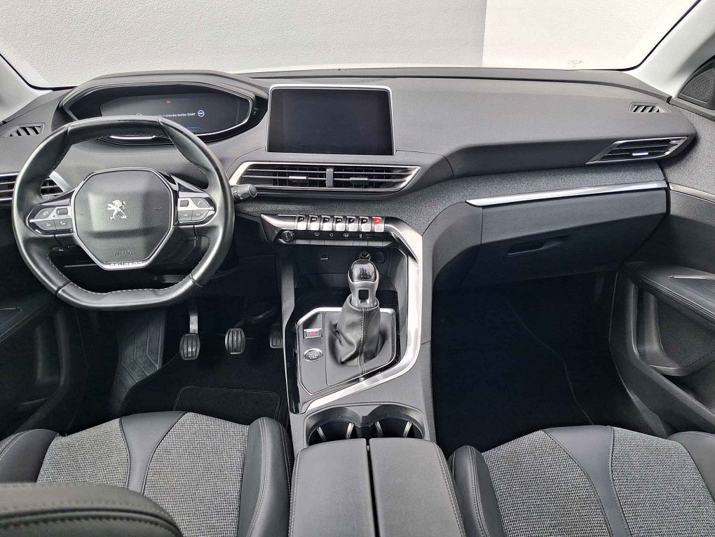 Peugeot 3008 1.2PT Allure