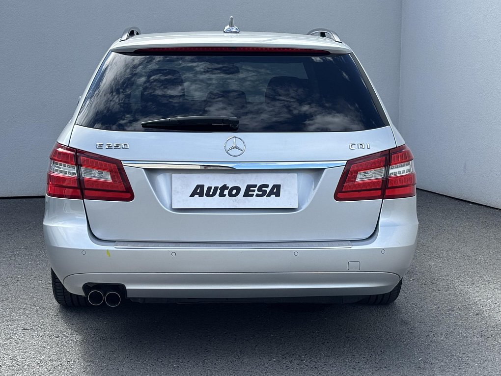 Mercedes-Benz Třída E 2.2 CDi  E250