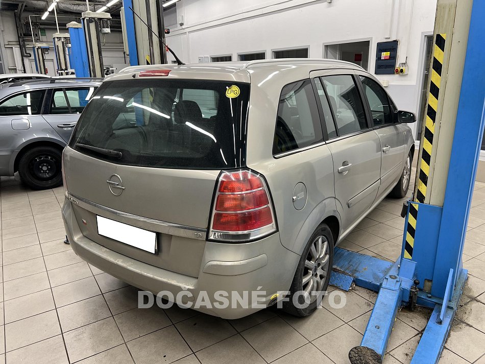 Opel Zafira 1.8 16V 