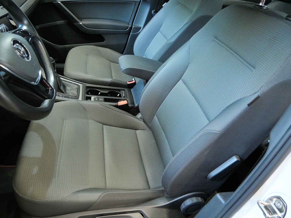 Volkswagen Golf 1.2TSi 