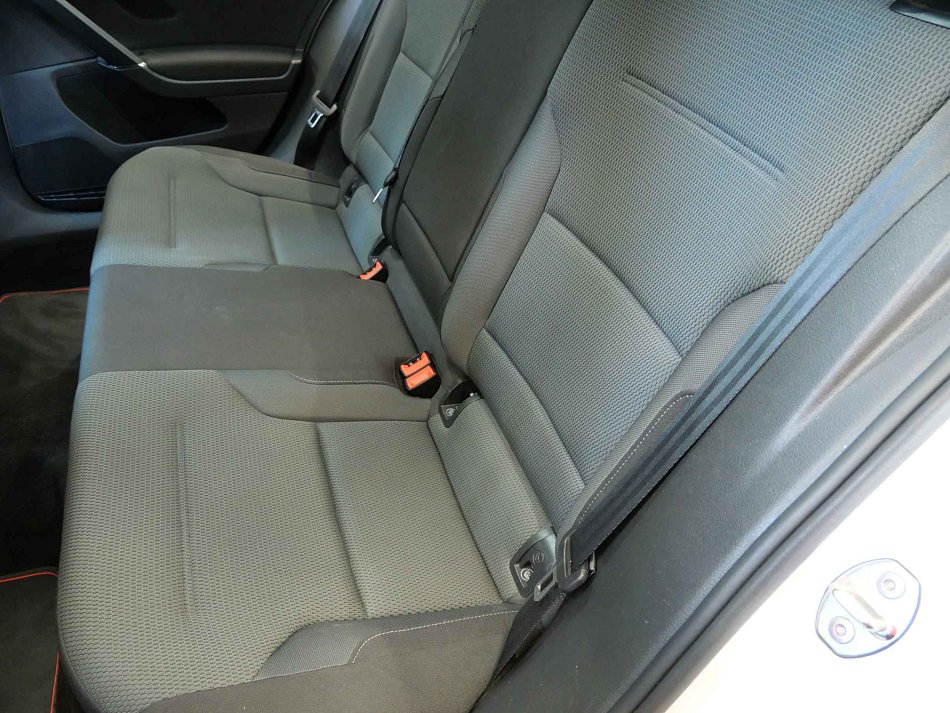 Volkswagen Golf 1.2TSi 