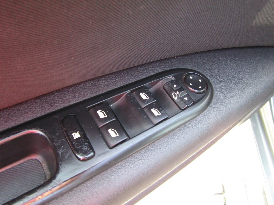 Peugeot 407 2.0 HDi  SW