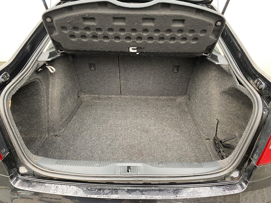 Škoda Octavia II 2.0 TDi Champion