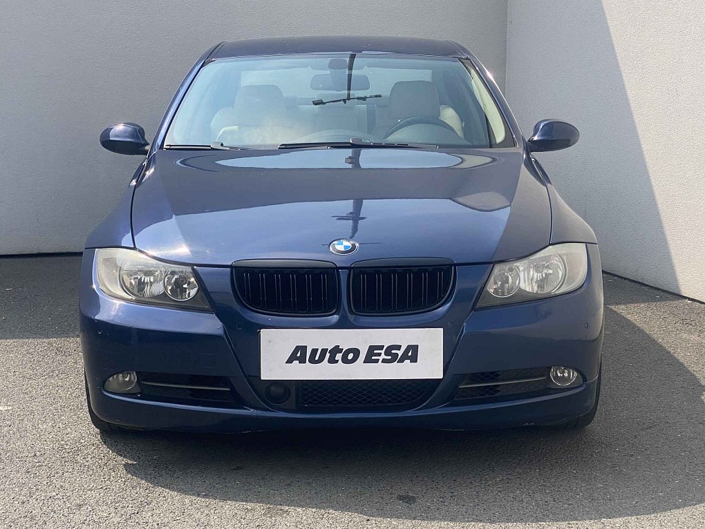 BMW Řada 3 3.0 i 