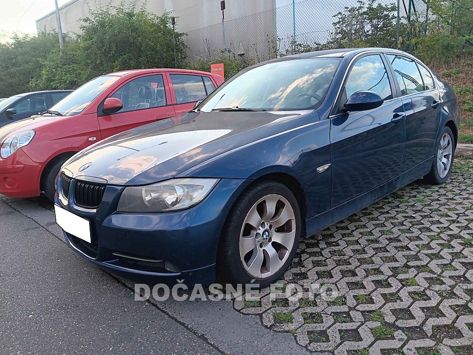 BMW Řada 3 3.0 i 