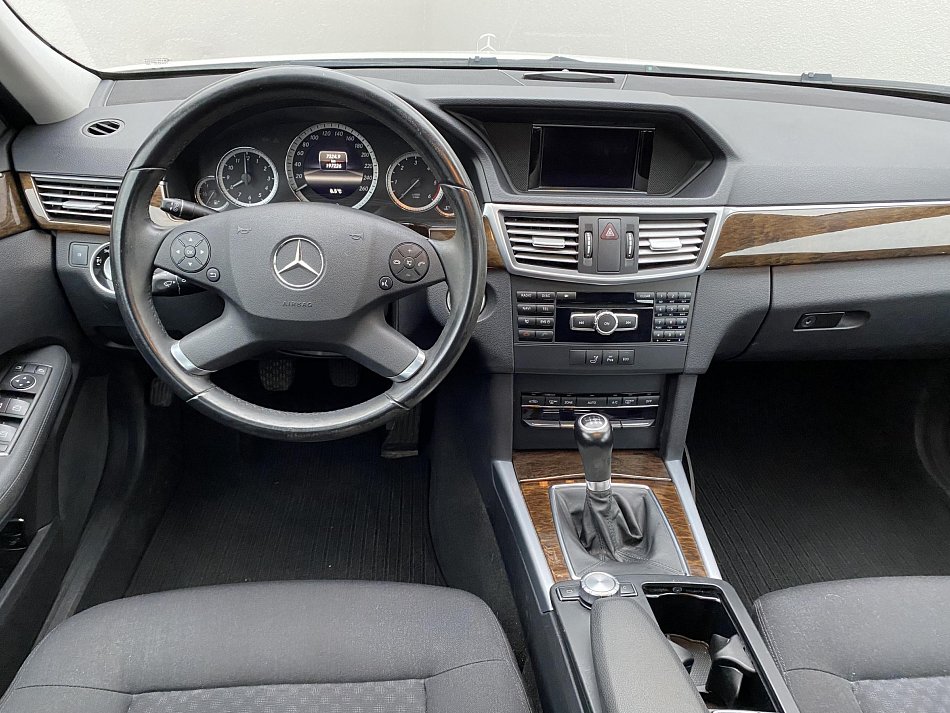 Mercedes-Benz Třída E 2.2 CDi  E220